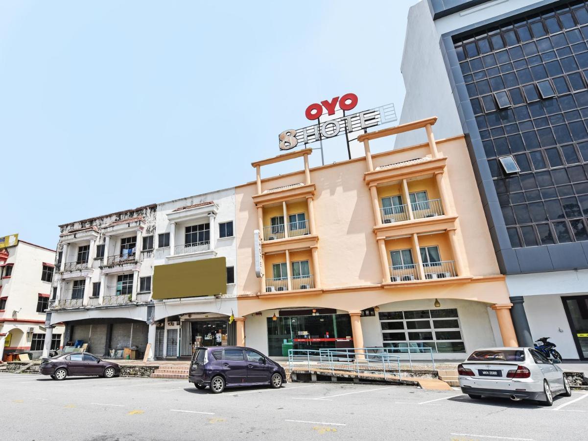 Oyo 44103 8 Hotel Nilai Exterior photo